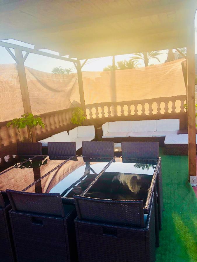 Gran Casa Con Terraza A 3 Min Playa Con Wifi - Rodeada De Servicios Roquetas de Mar Exterior photo
